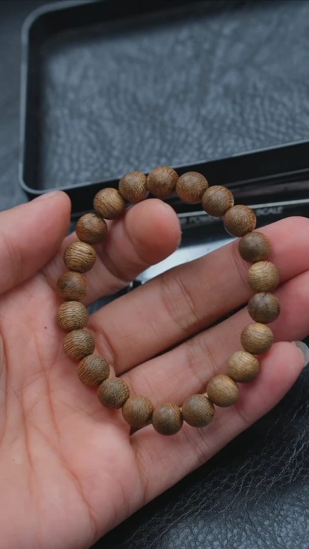 【闪购商品】沉香木手串柬埔寨菩萨棋0.8单圈6g+