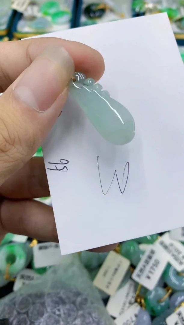 翡翠未镶嵌颈饰1111111111