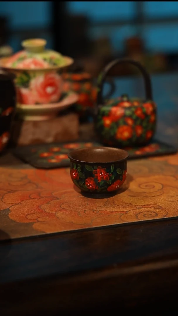 陶瓷景德镇高温釉下彩手工手绘款式