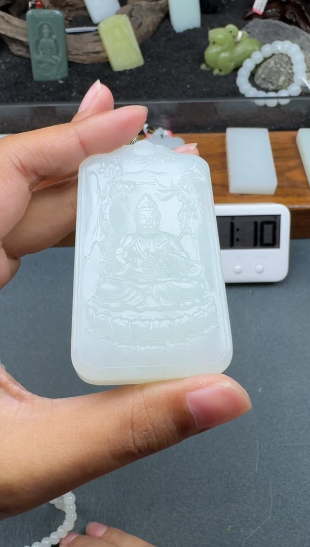颈饰未镶嵌和田玉1