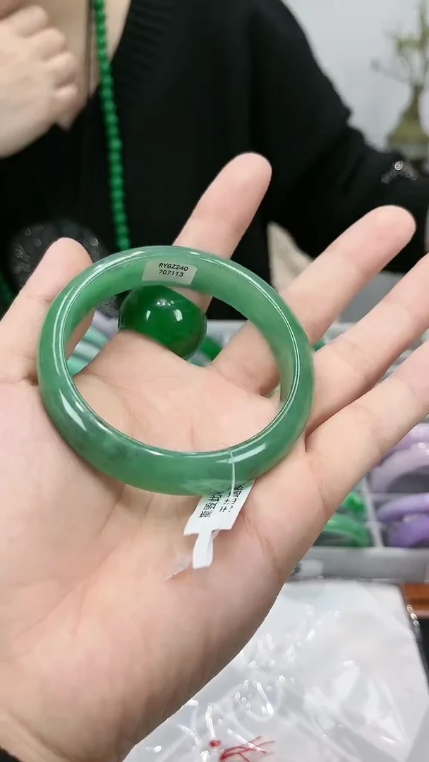 【闪购商品】砖雕s46 独货手镯  圈口60