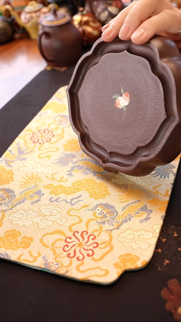 茶壶紫砂宜兴紫砂艺术  桃子壶承