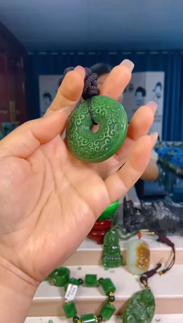 和田玉未镶嵌挂件1