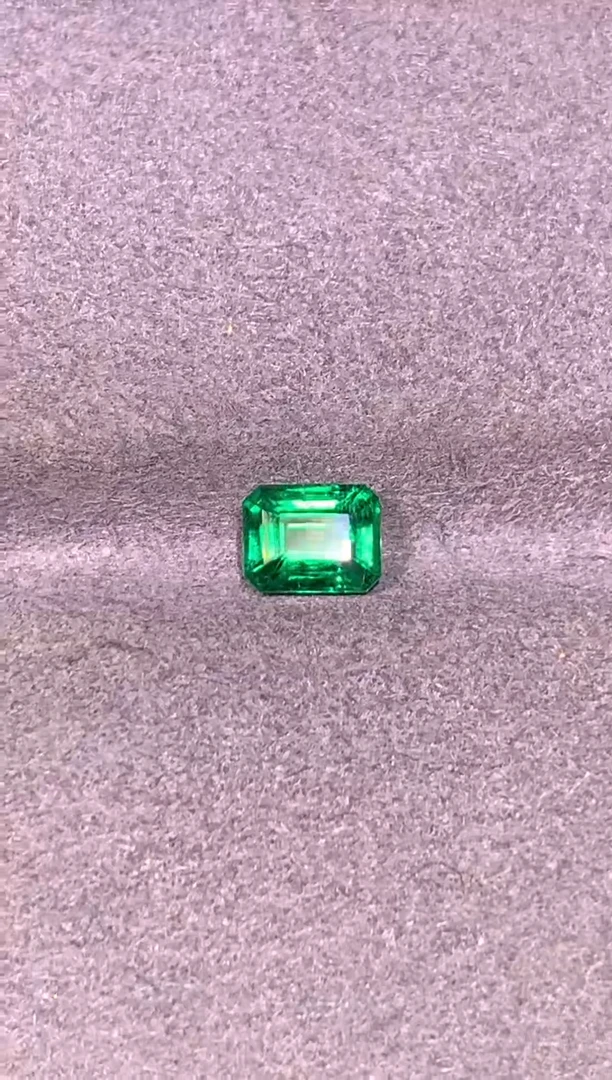裸石祖母绿0.95ct赞比亚VVG微油VB吉尔德