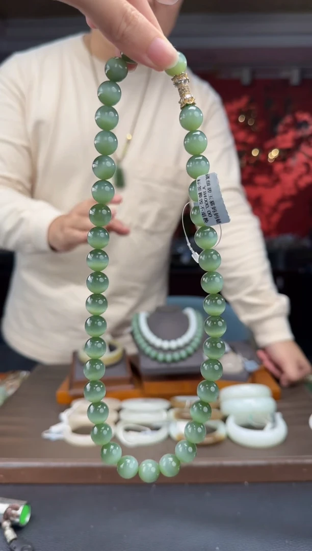 颈饰未镶嵌和田玉碧玉猫妈妈链卡12