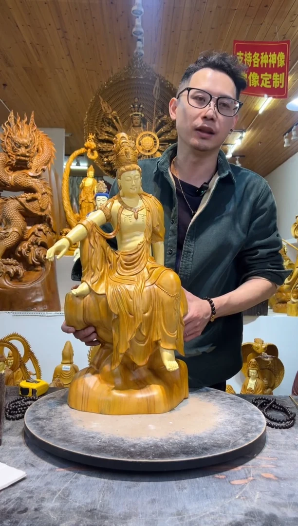 香樟木自在观音60cm