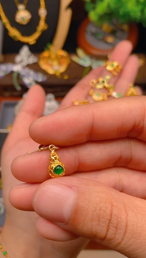 【闪购商品】翡翠吊坠(不含链)银S925镶嵌花丝葫芦