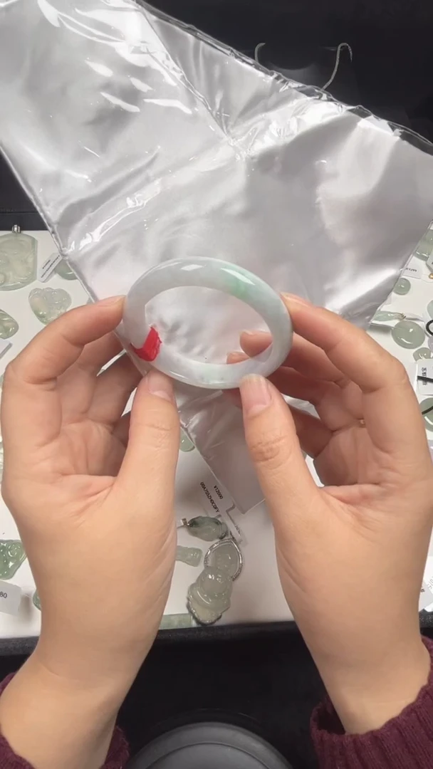 未镶嵌手镯翡翠翡翠手镯