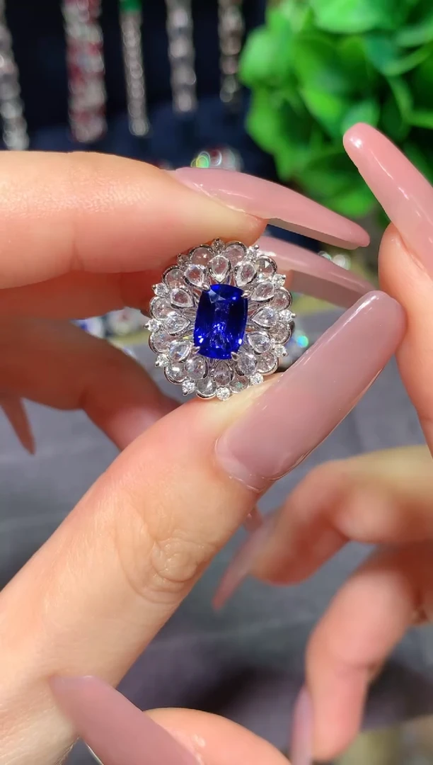 戒指蓝宝石18K金镶嵌2.06CT