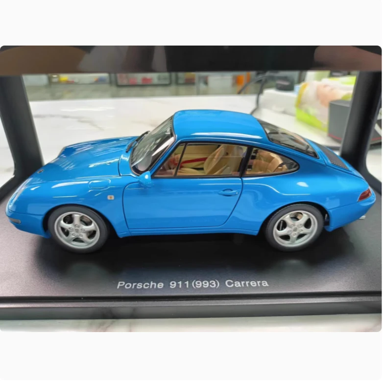 AUTOART奥拓1/18保时捷 911(993) Carrera 合金收藏汽车模型