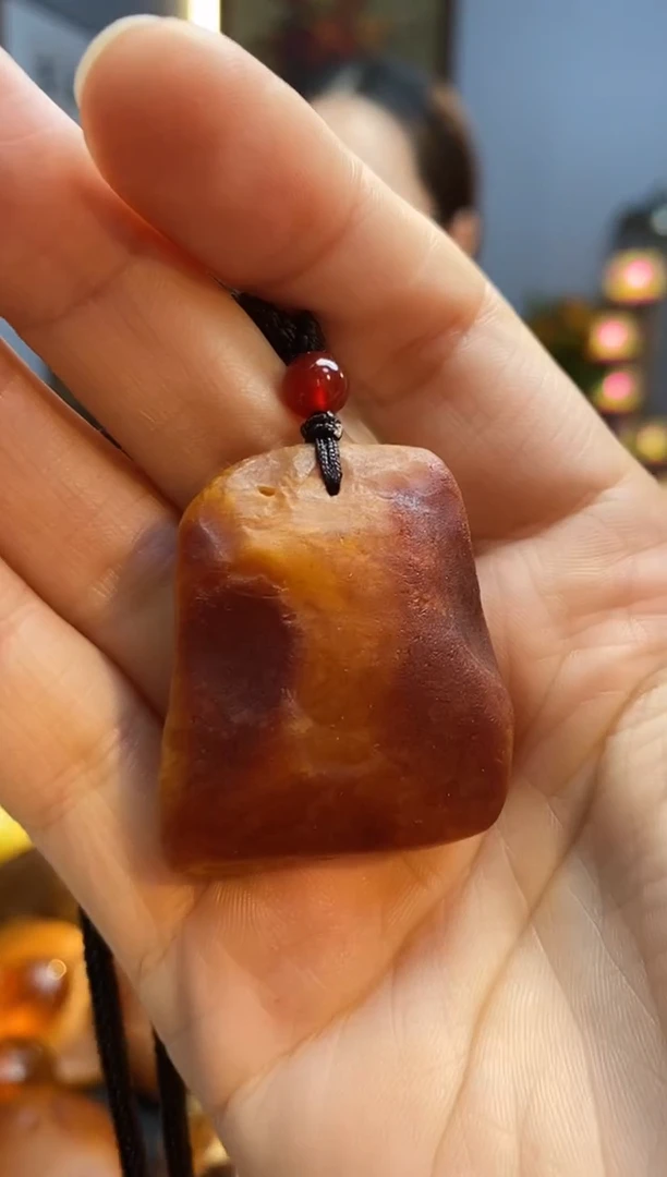 琥珀颈饰未镶嵌吊坠