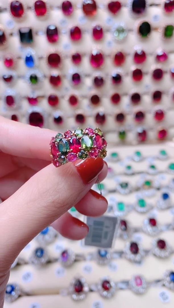 18K金镶嵌戒指碧玺l****31