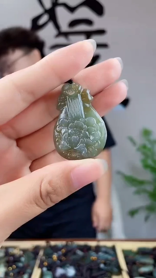 和田玉未镶嵌挂件多样性发货，拍一发一