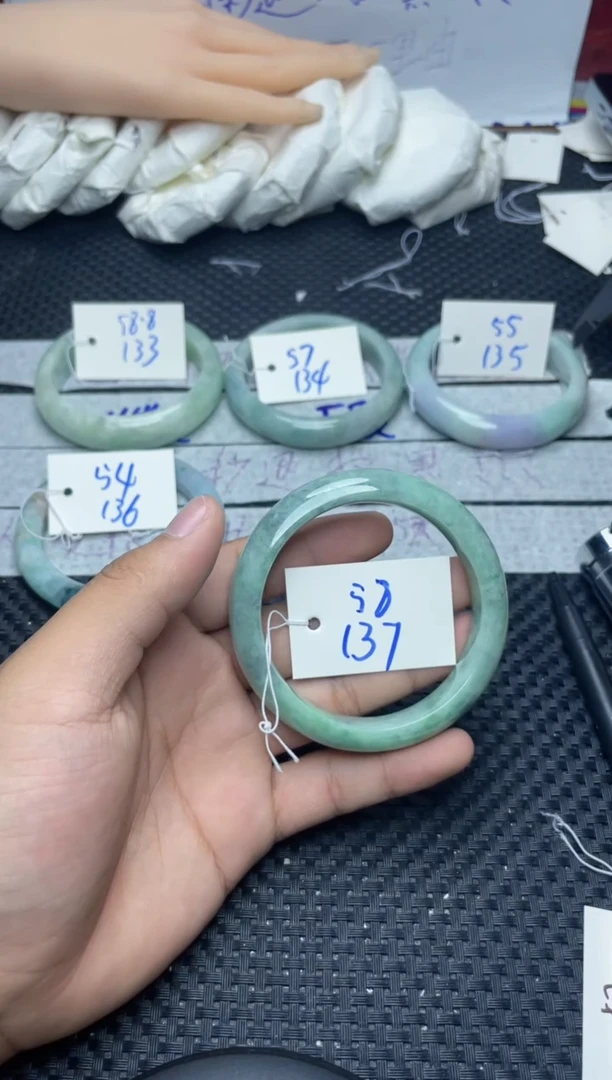 未镶嵌手镯翡翠137