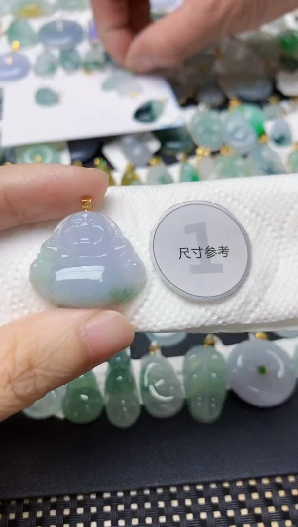 翡翠18K金镶嵌颈饰天然缅甸A货翡翠