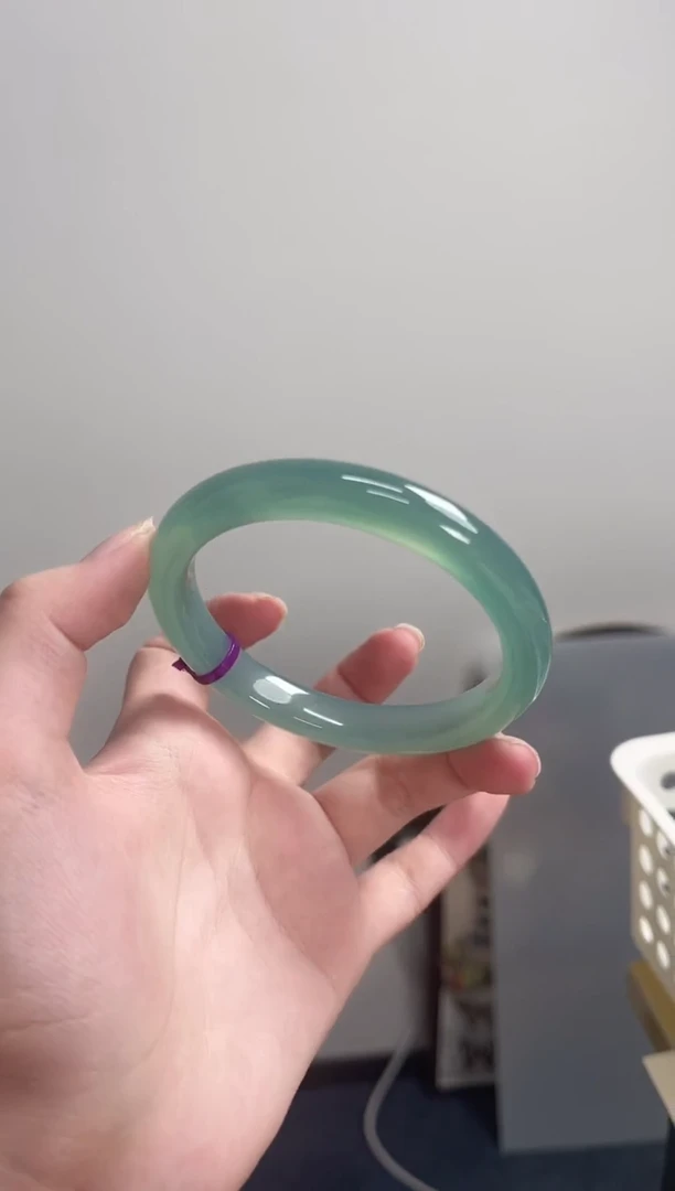 玛瑙/玉髓手镯未镶嵌62-63圈