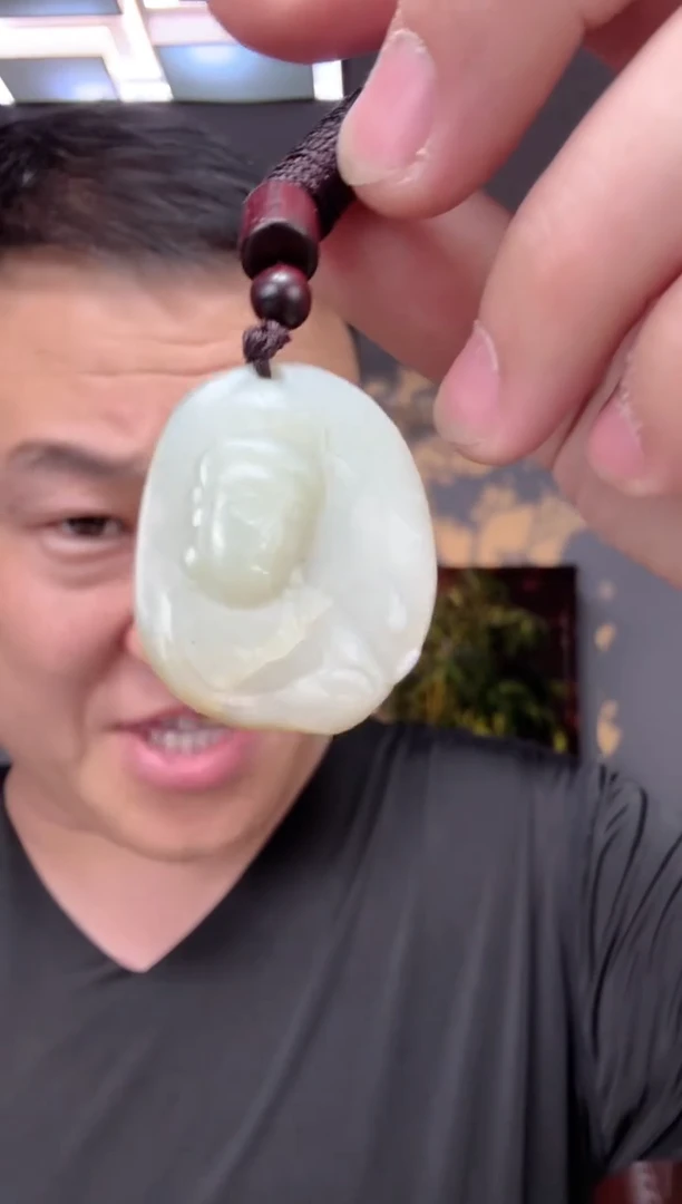 和田玉未镶嵌颈饰1