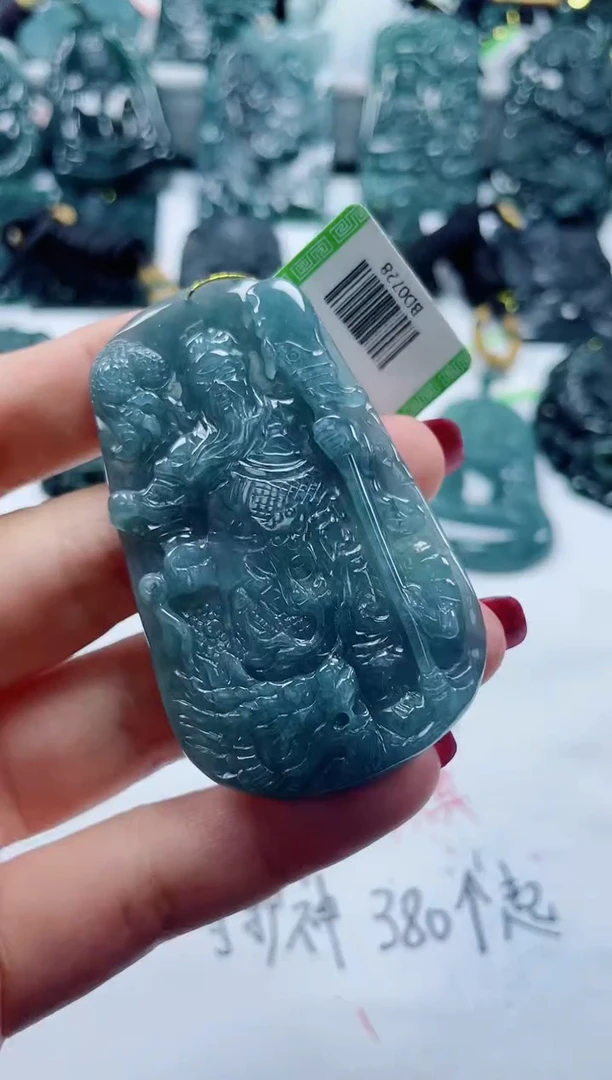 【闪购商品】翡翠颈饰未镶嵌