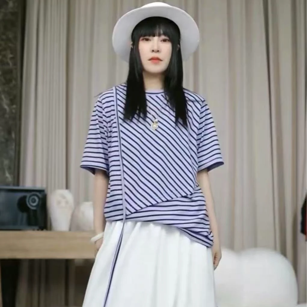 infobyfive2025春季新款斜条纹拼接圆领短袖T恤NF0502256