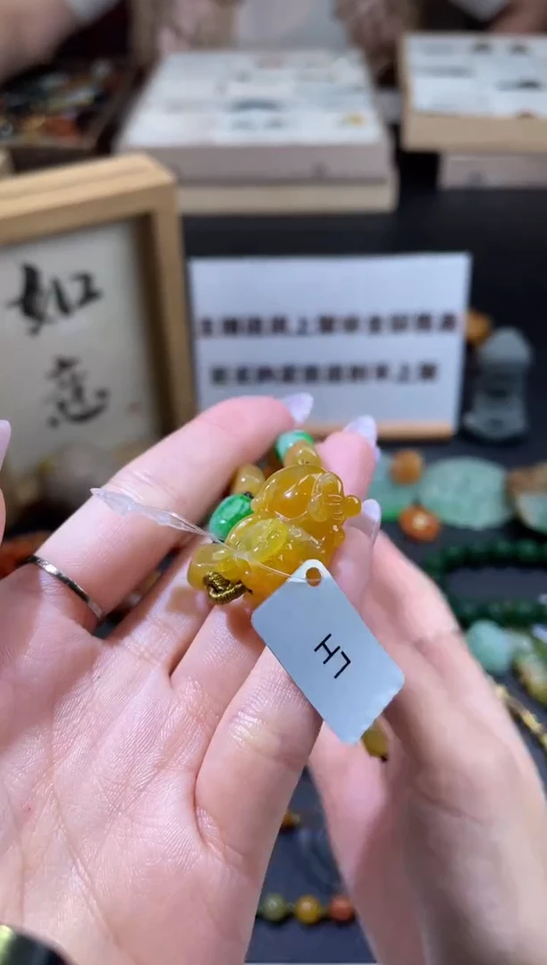 翡翠18K金镶嵌颈饰02125461
