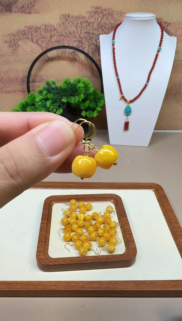 蜜蜡14K金镶嵌耳饰E01