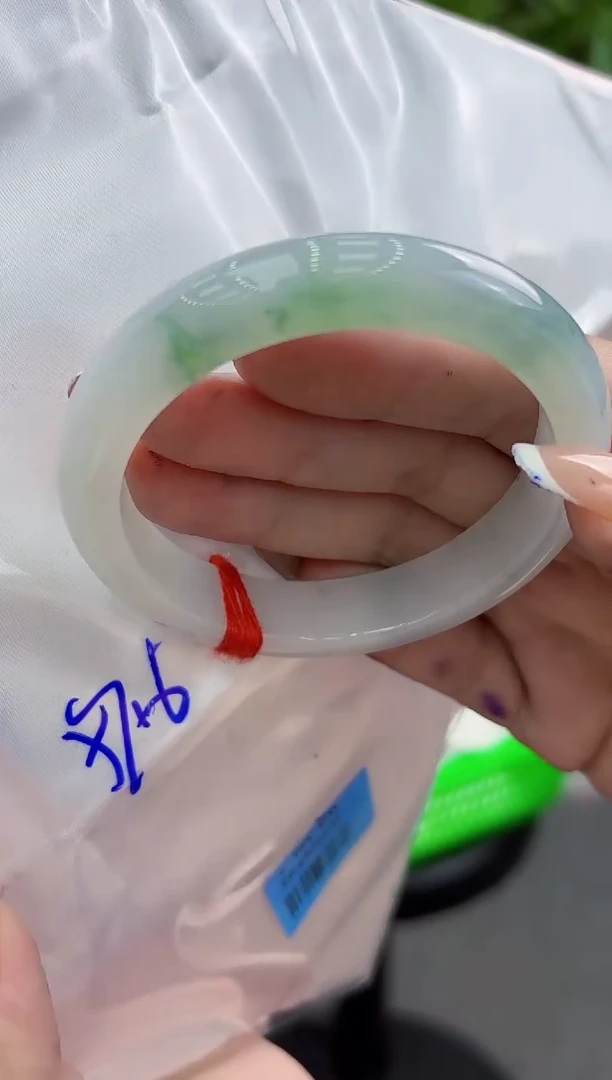 【闪购商品】翡翠手镯未镶嵌翡翠手镯