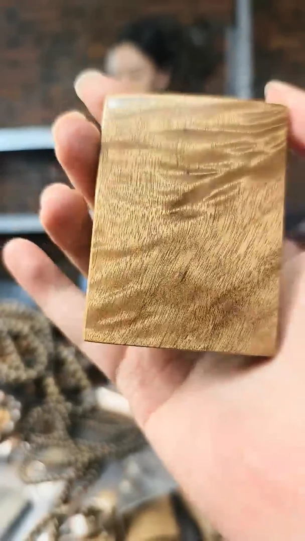 【闪购商品】楠木（金丝楠）把件无事牌