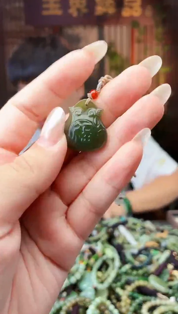 颈饰未镶嵌和田玉多样性发货拍一发一