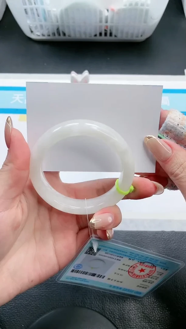 【闪购商品】和田玉手镯未镶嵌18V426-53