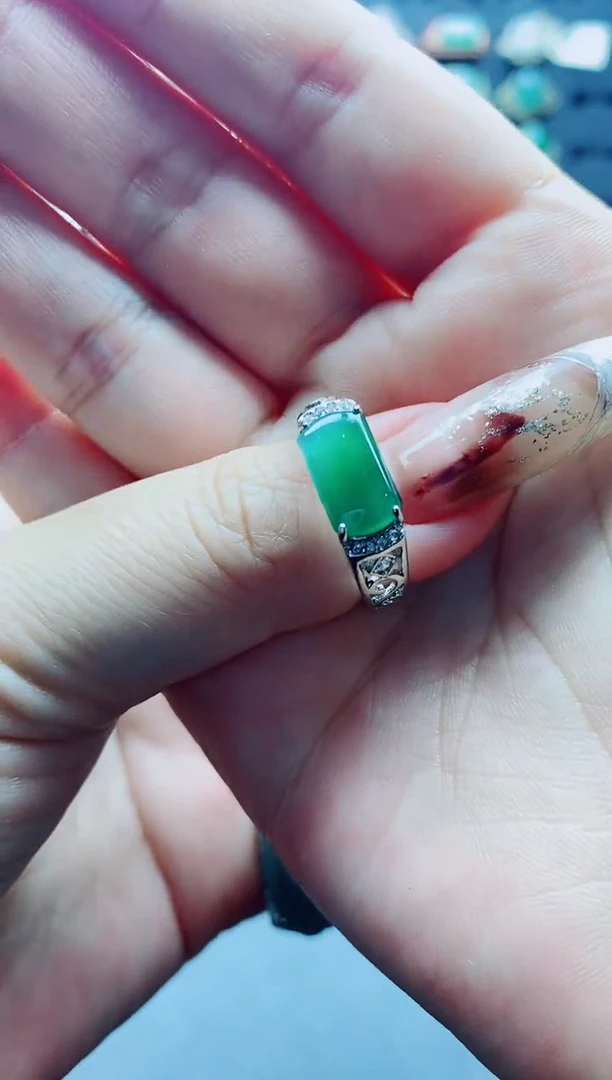 未镶嵌戒指翡翠能****绝天然翡翠A货男戒
