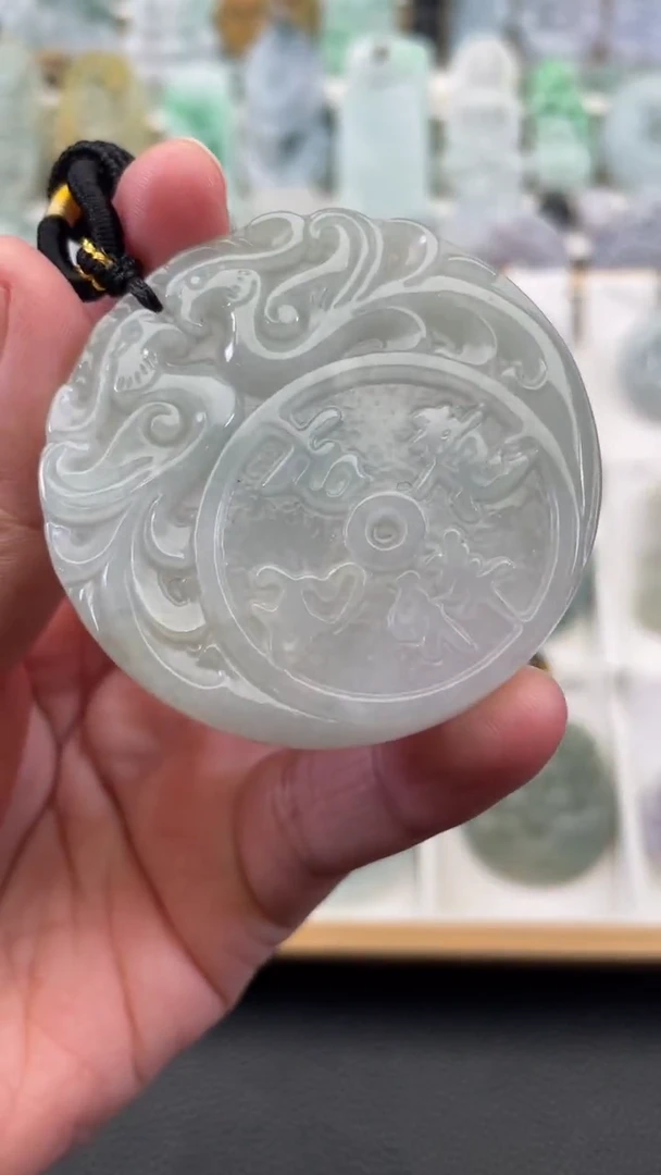 颈饰未镶嵌翡翠天然缅甸翡翠A货6