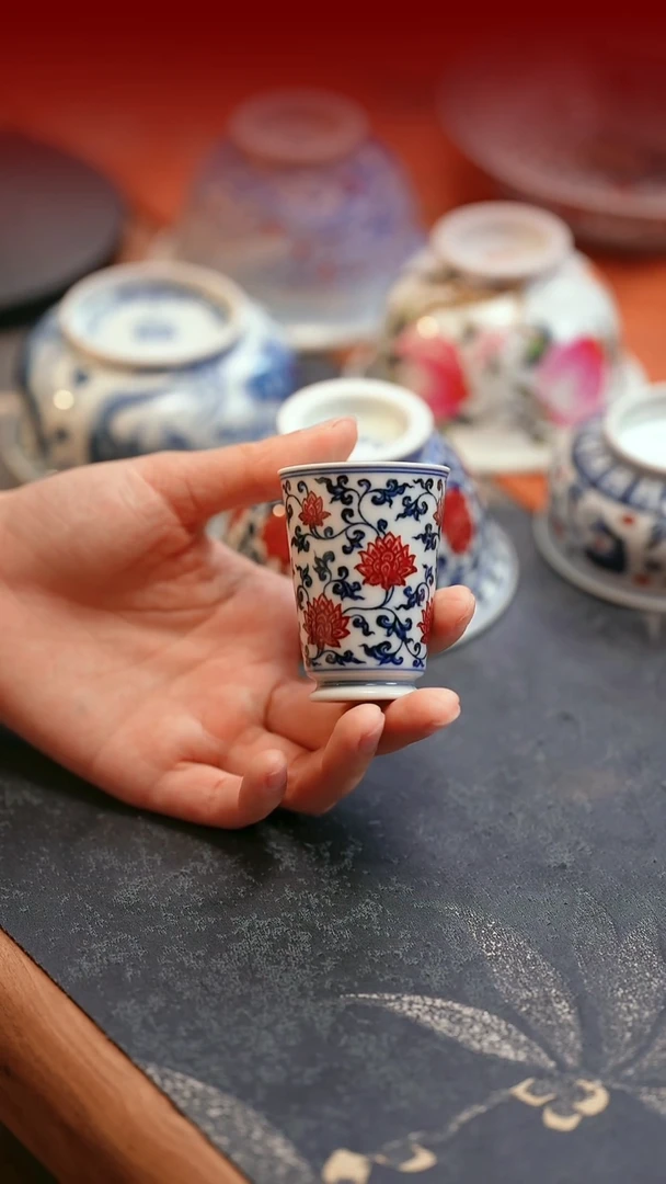 永明尚玩缠枝莲高闻香杯