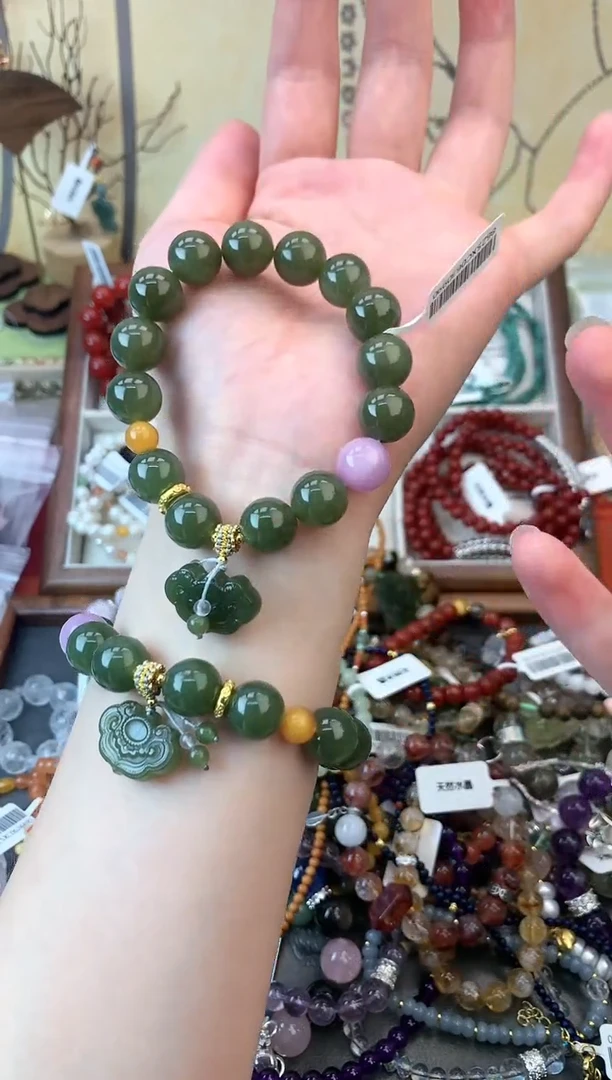 手饰和田玉未镶嵌438