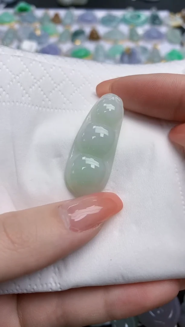 【闪购商品】翡翠颈饰未镶嵌天然缅甸翡翠A货