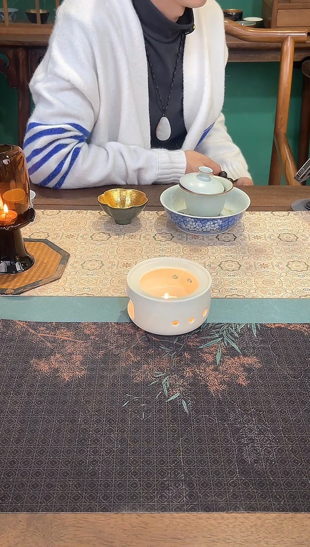 工厂直销直播间没有中间商赚差价，保温底座
