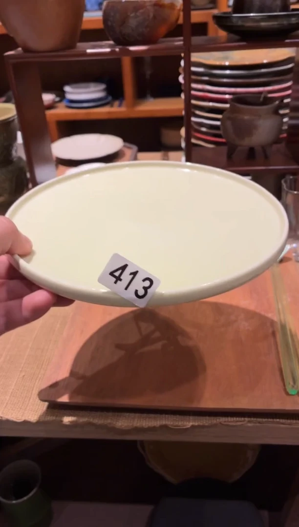 瓷片º**?413 微瑕定白直身盘1个