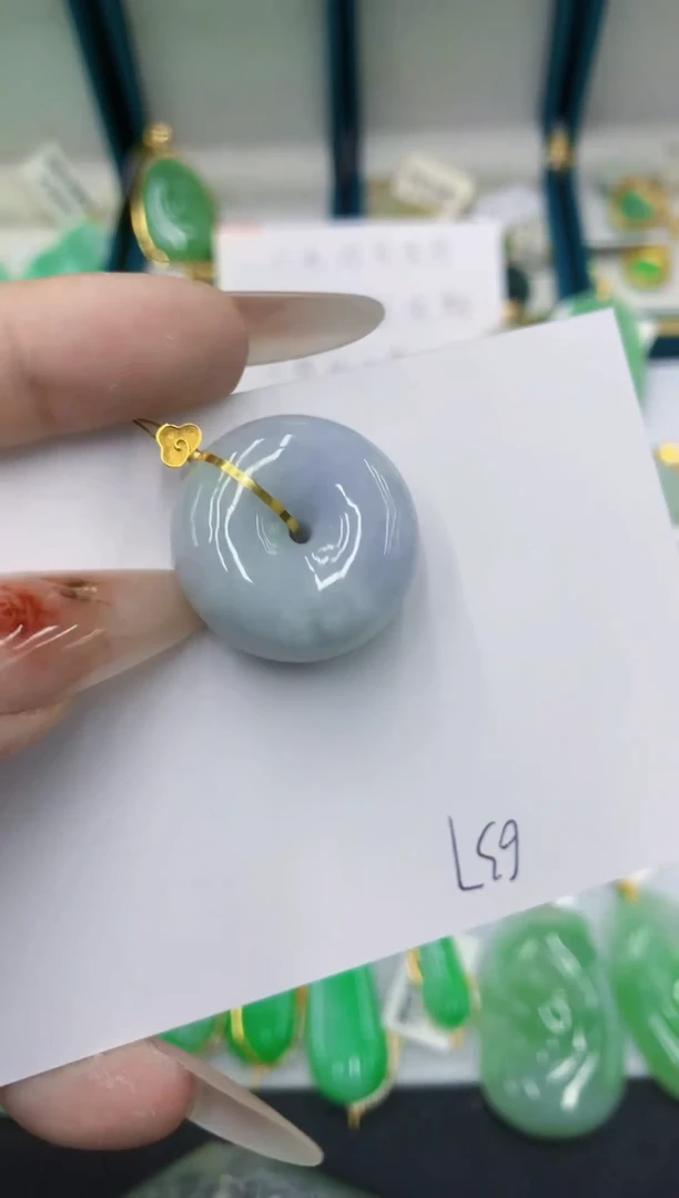 颈饰18K金镶嵌翡翠11111