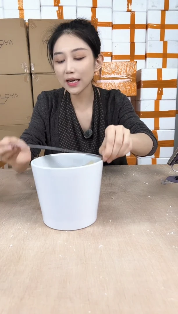 圆筒亮光白17x14