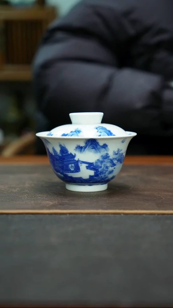 杯手工手绘釉下青花山水两才盖碗
