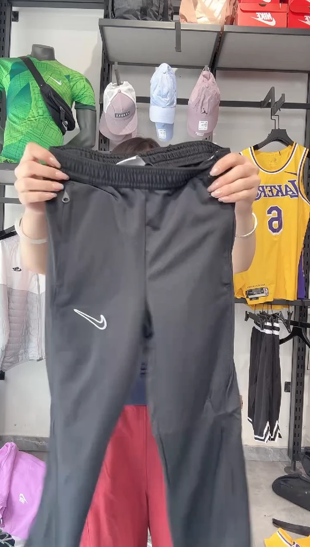1605  编码 瑕疵款直播间过款为准 尺码 S140