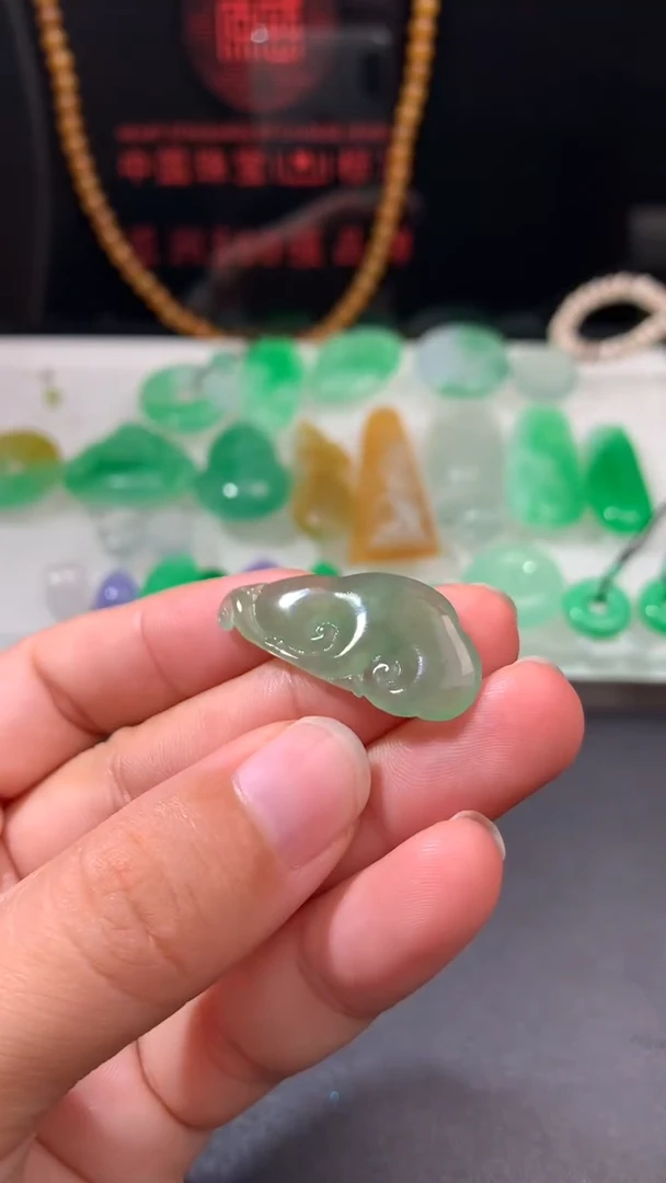 未镶嵌定制翡翠