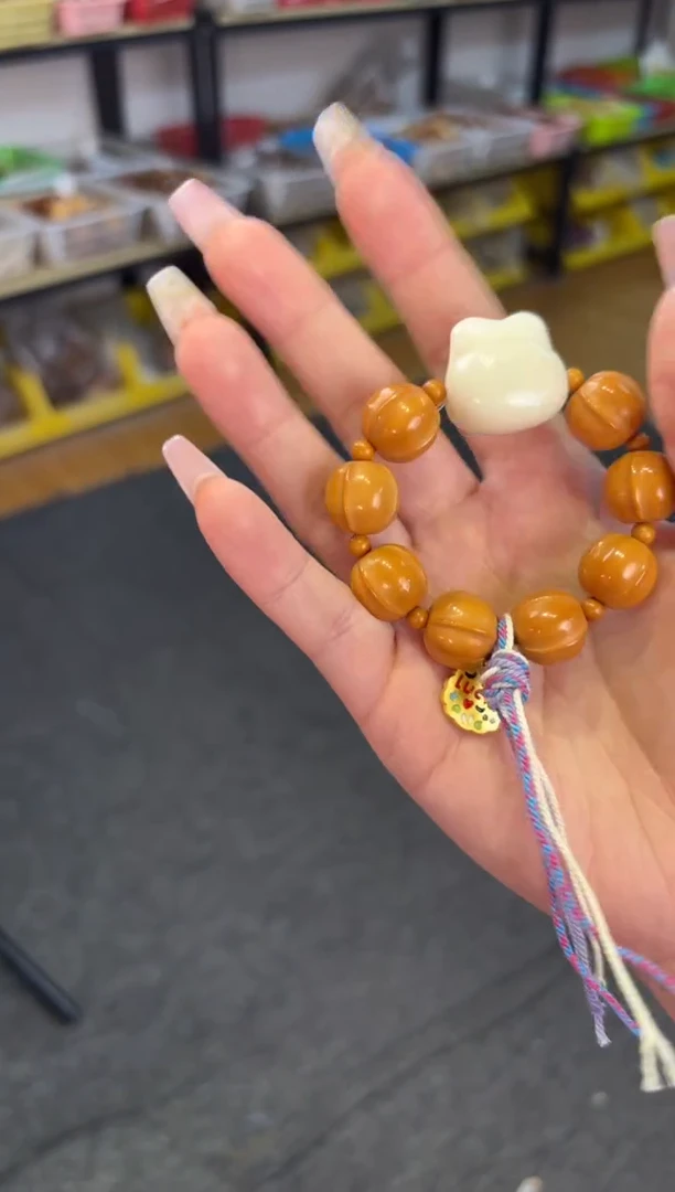 【闪购商品】菩提根/象牙果吊坠 猴头luck兔手捻