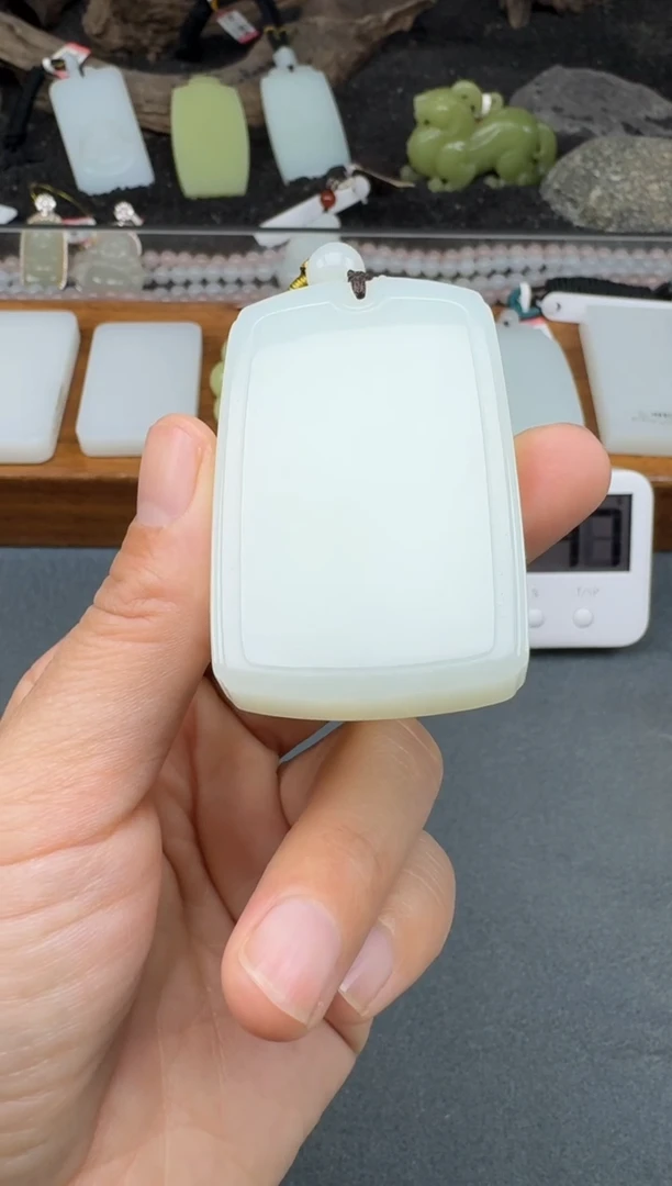 颈饰未镶嵌和田玉2