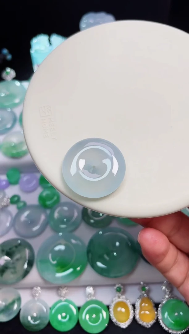 颈饰未镶嵌翡翠平安扣尺寸29.1 6.3mm