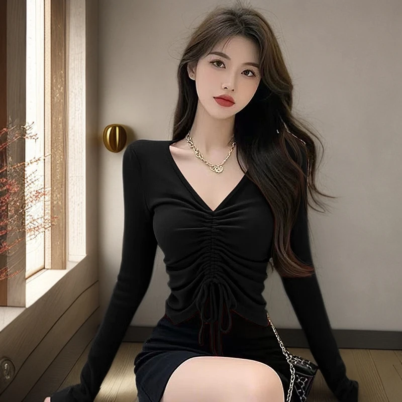 纯欲风性感V领长袖T恤女春季新款修身显瘦内搭打底衫辣妹短款上衣