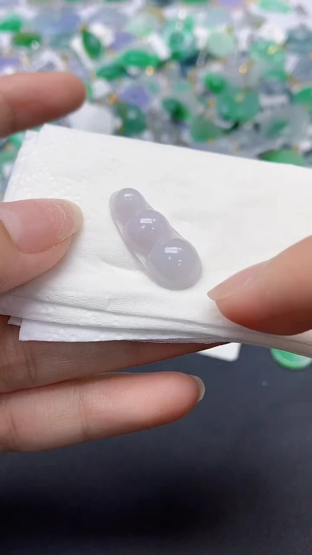 翡翠未镶嵌颈饰天然缅甸a货翡翠