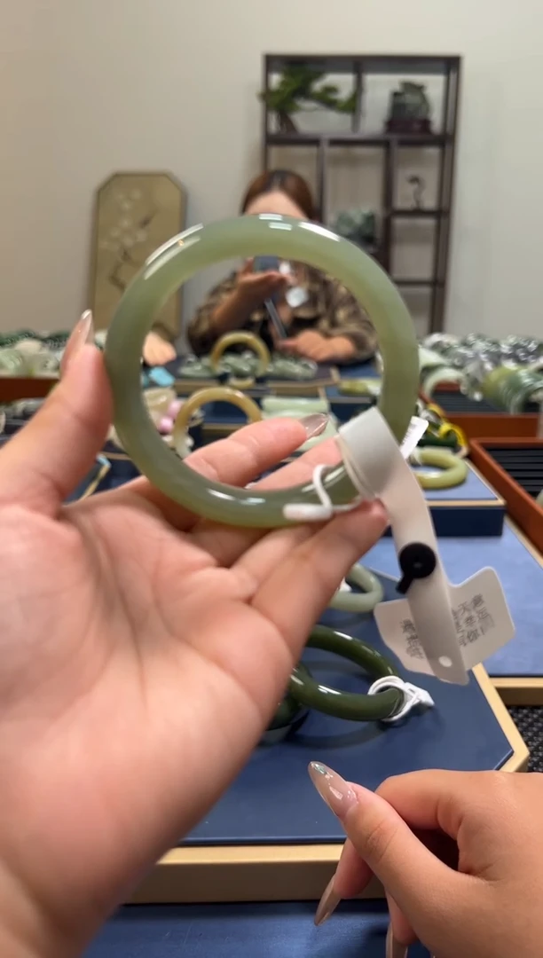 未镶嵌手镯和田玉A0039-58