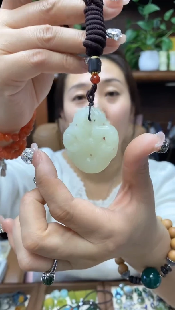 未镶嵌岫玉吊坠多样性发货其中发一