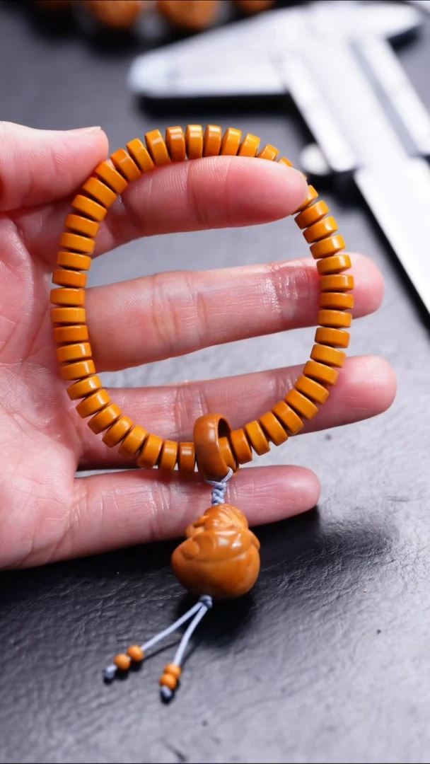 【闪购商品】橄榄核吊坠橄榄核