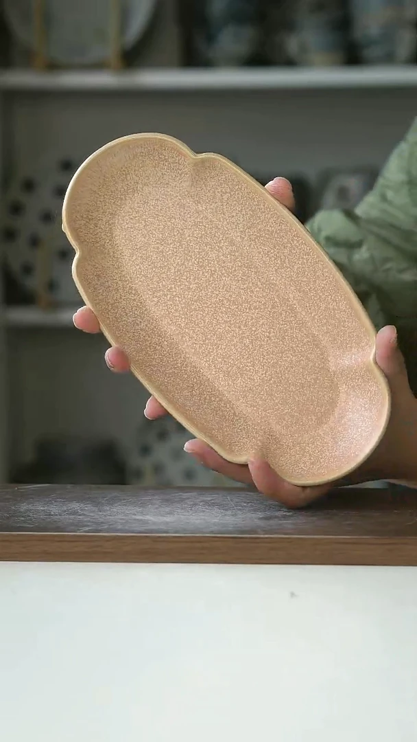 陶微瑕粉色四叶草椭圆盘23cm@7-10@